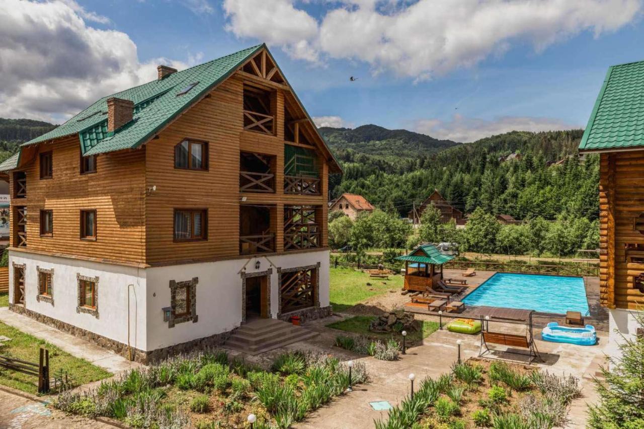 Edelweiss Carpathians Migovo Hotell Exteriör bild
