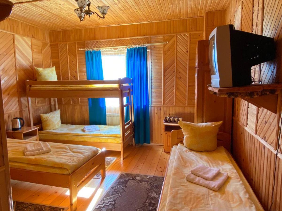 Edelweiss Carpathians Migovo Hotell Exteriör bild