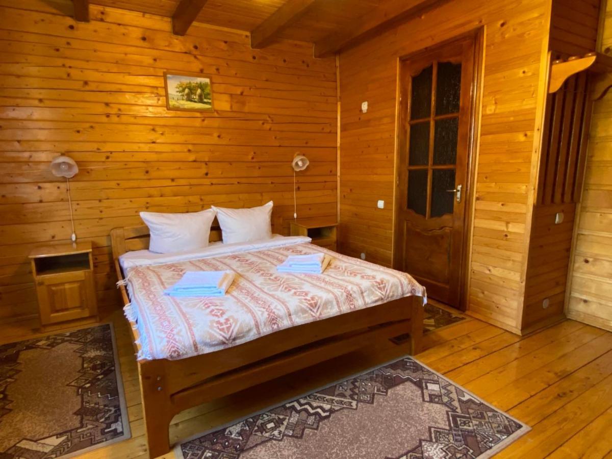 Edelweiss Carpathians Migovo Hotell Exteriör bild