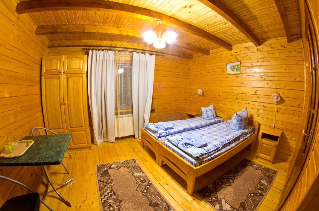 Edelweiss Carpathians Migovo Hotell Exteriör bild